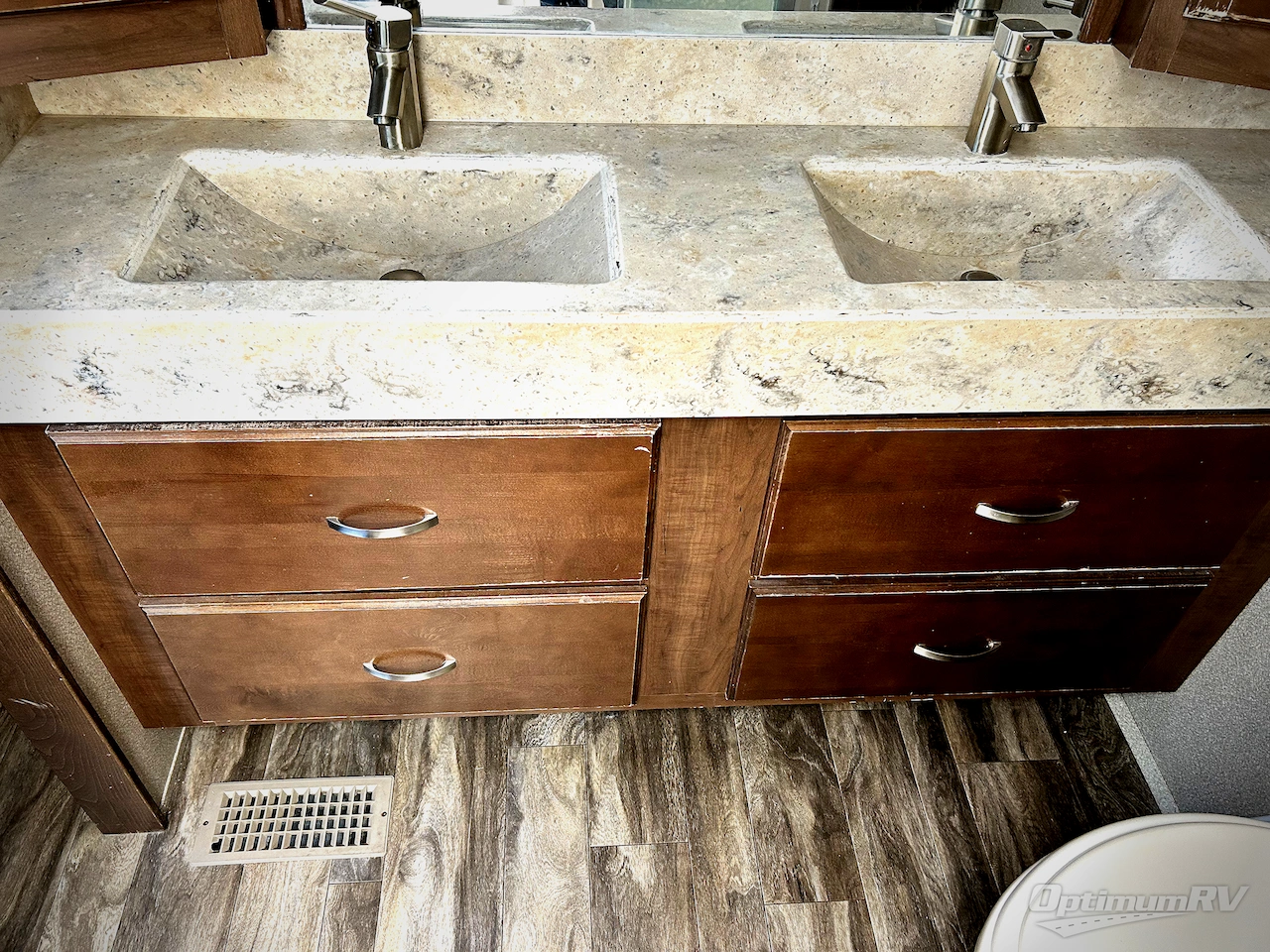 2018 Forest River Cedar Creek Champagne Edition 38ERK Photo 28