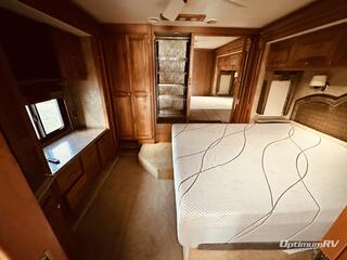 2009 Tiffin Phaeton 36 QSH RV Photo 4