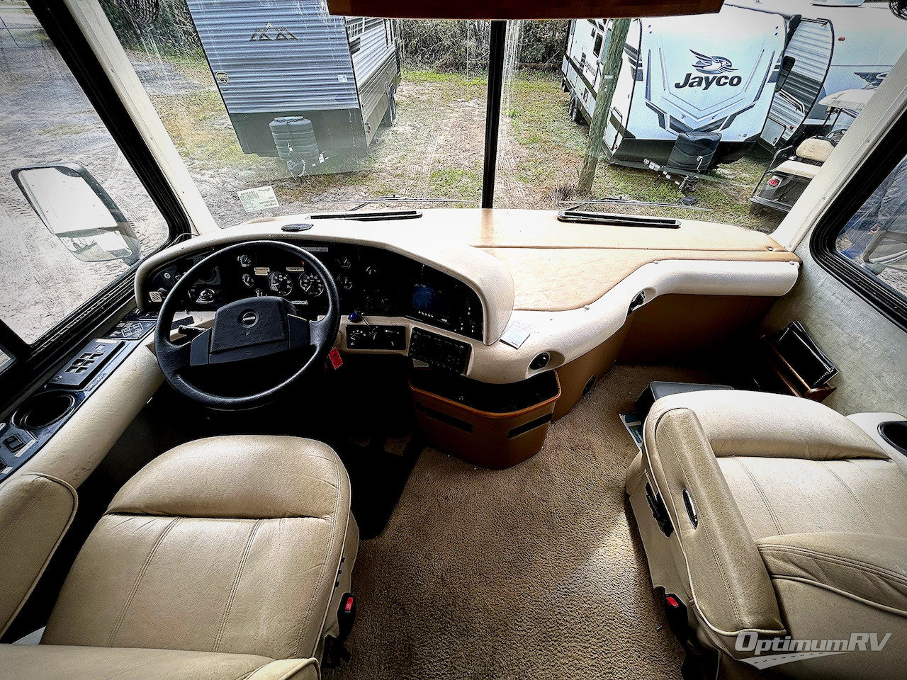 2006 Fleetwood Bounder Diesel 39Z Photo 6