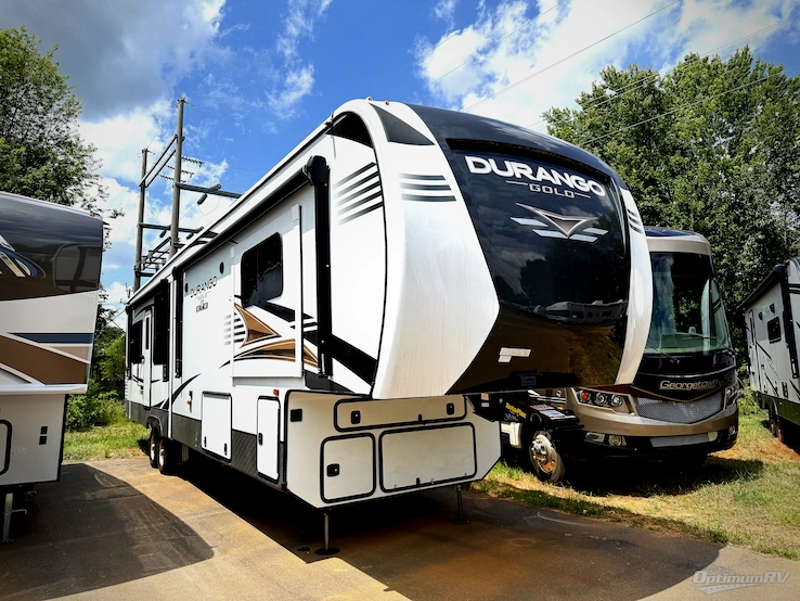 2021 KZ Durango Gold G383RLQ RV Photo 1