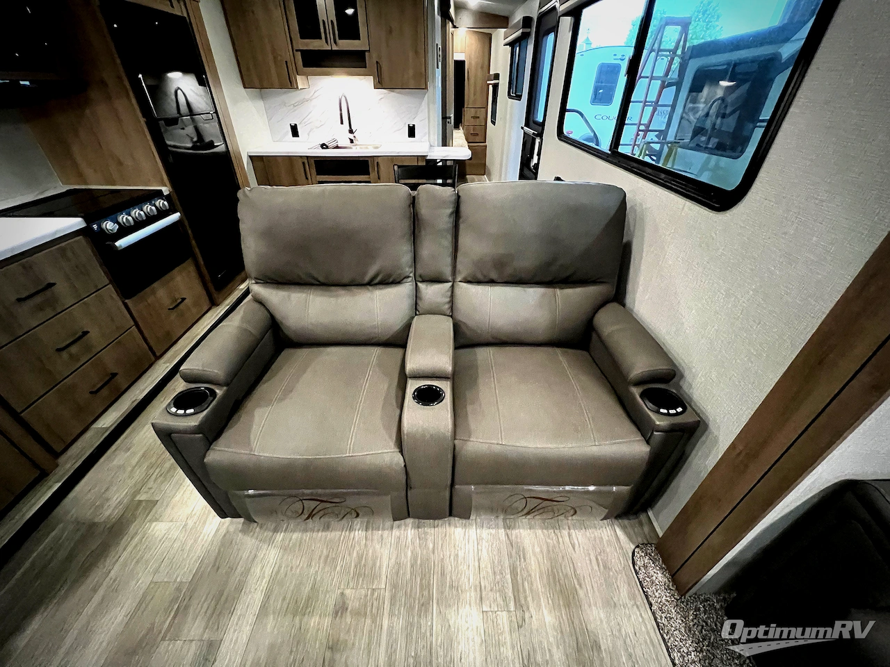 2023 Grand Design Imagine 3100RD Photo 11