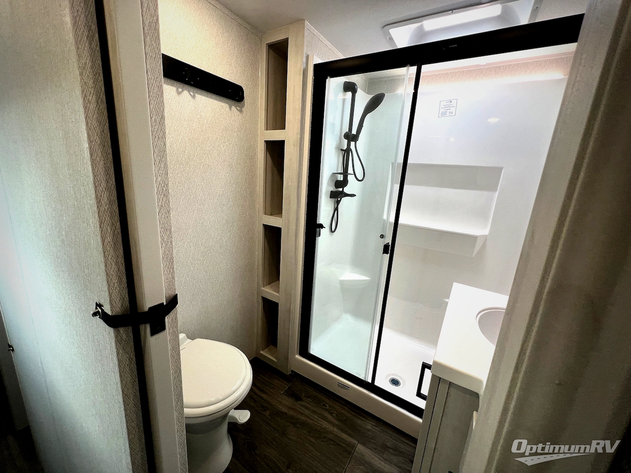 2026 East To West Ahara 383UR Photo 23