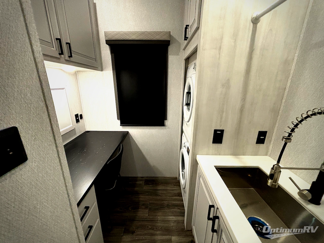 2026 East To West Ahara 383UR Photo 13