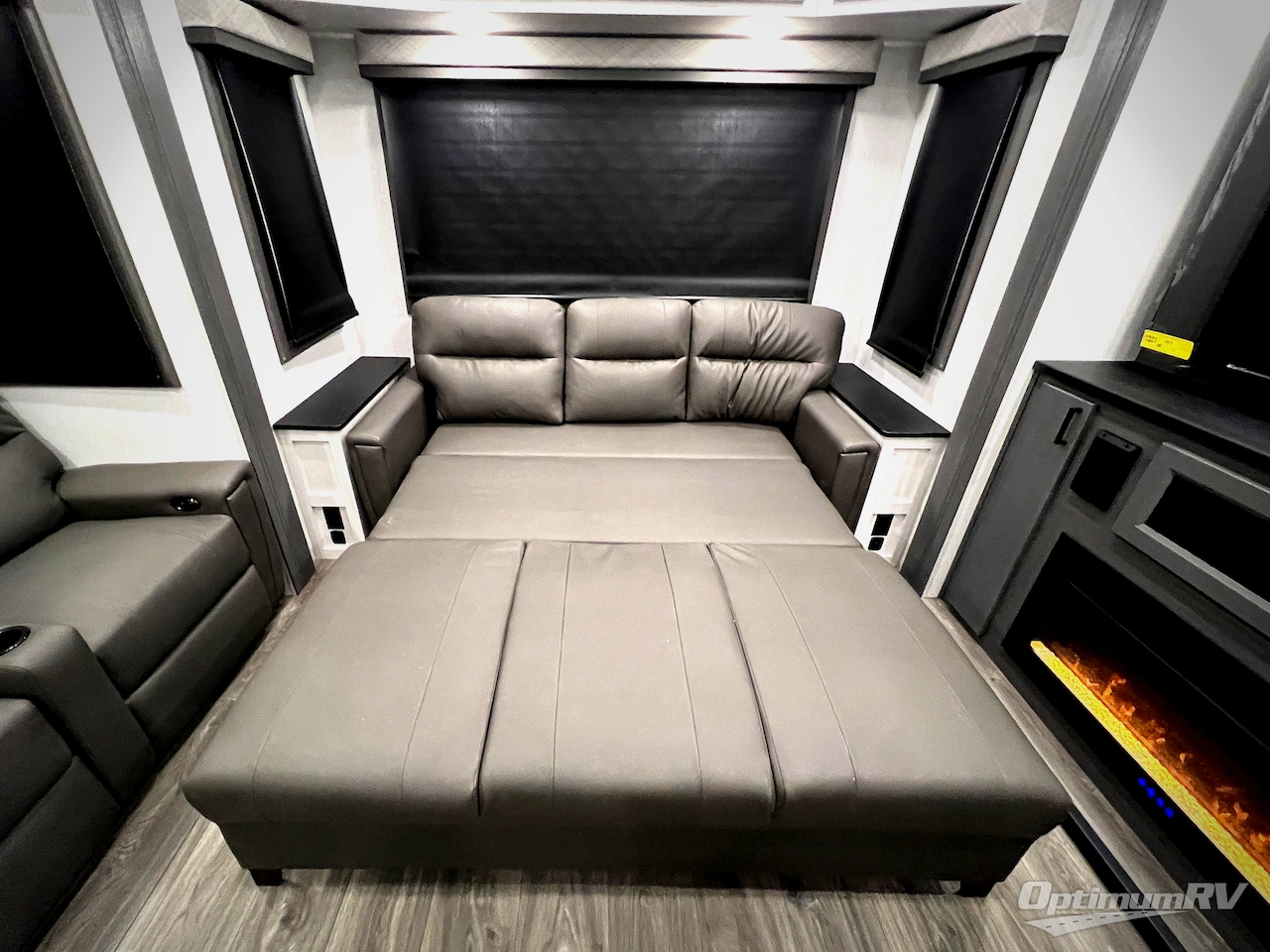 2026 East To West Ahara 383UR Photo 11