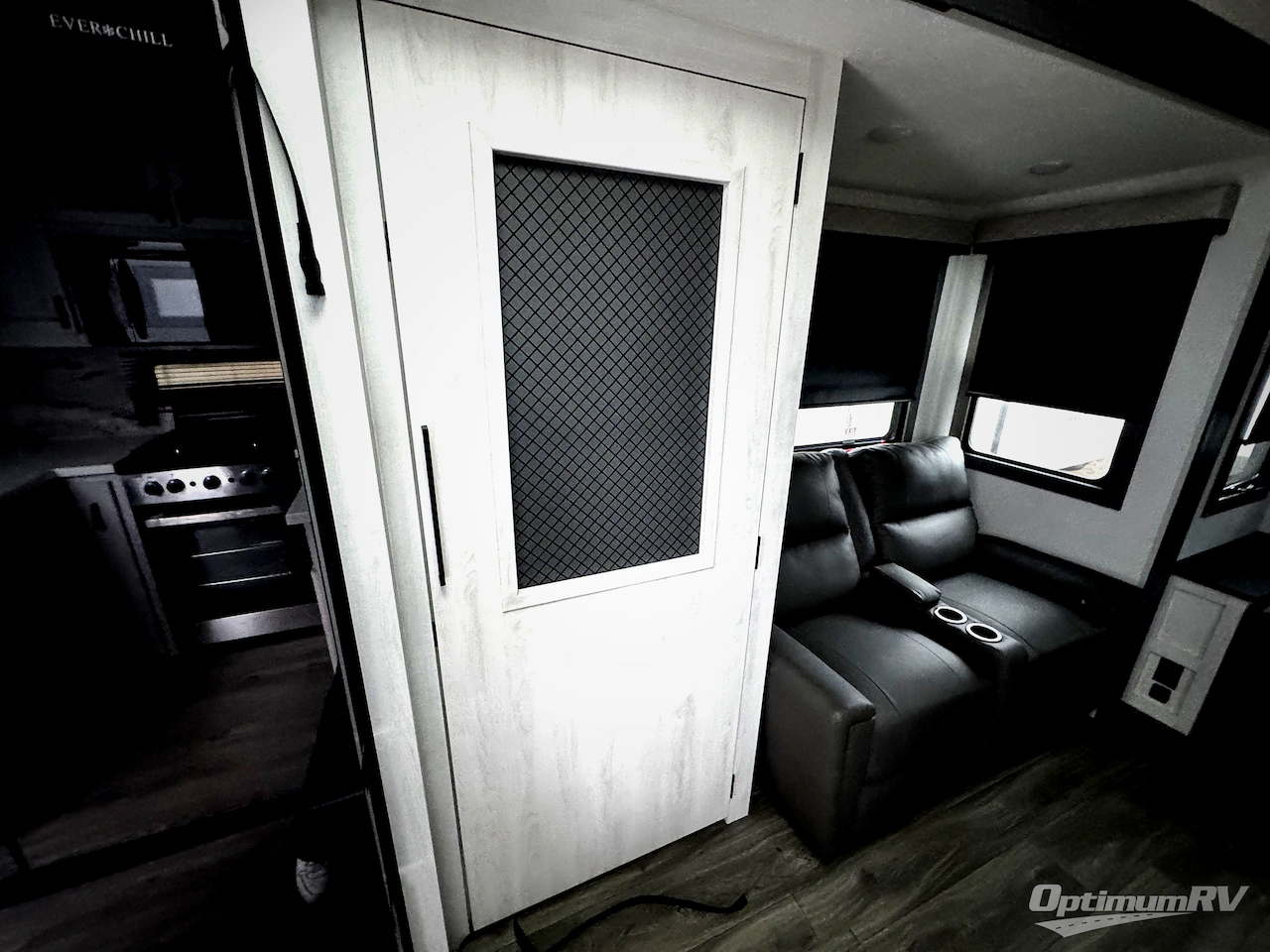 2026 East To West Ahara 383UR Photo 9