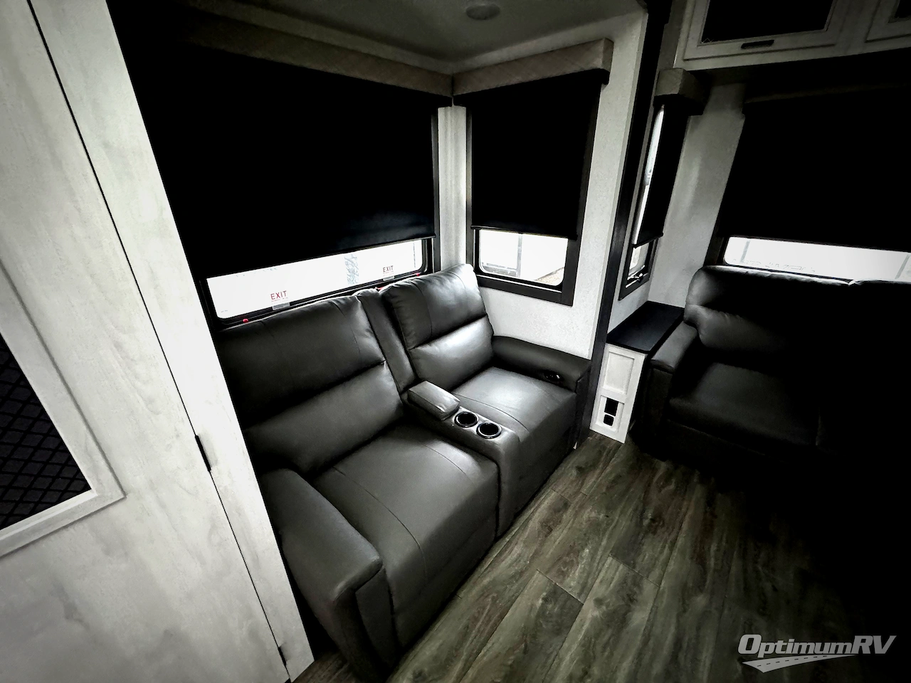 2026 East To West Ahara 383UR Photo 11