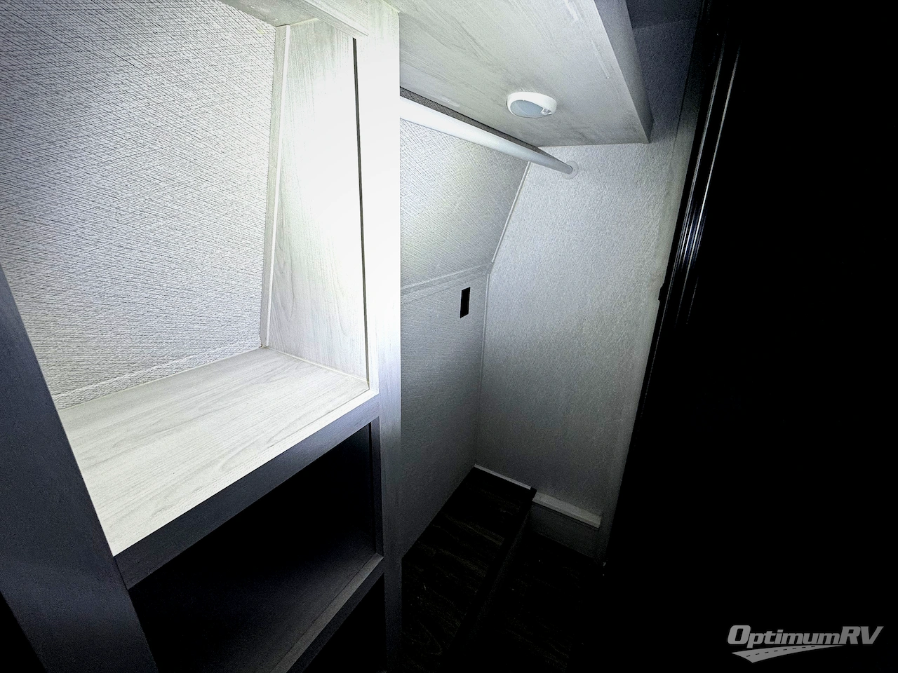 2026 East To West Ahara 383UR Photo 25