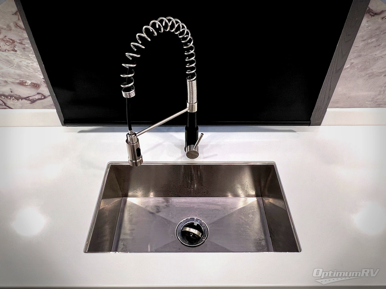 2026 East To West Ahara 395FB Photo 17