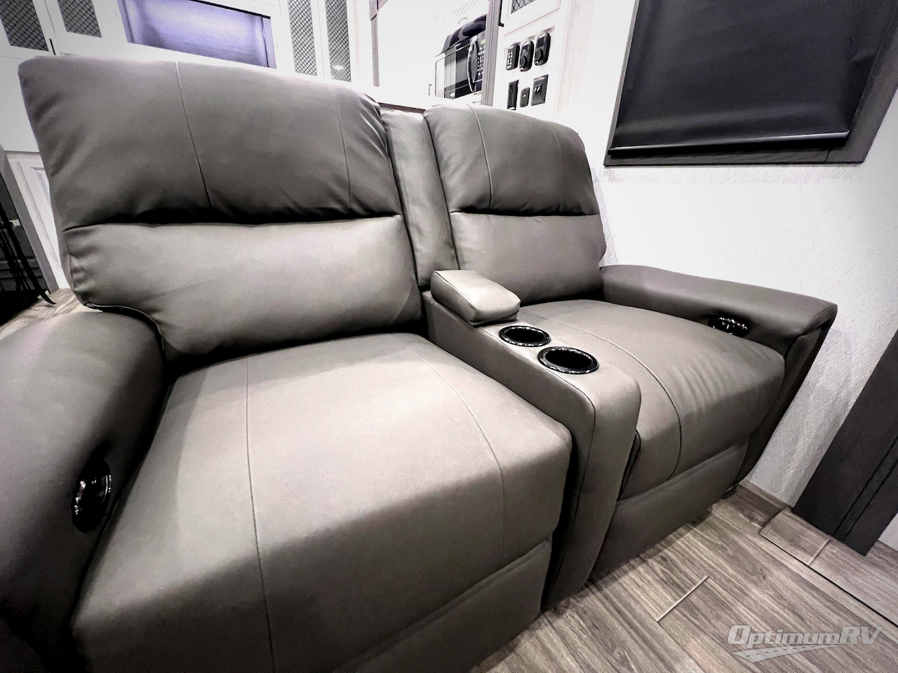 2026 East To West Ahara 395FB Photo 34