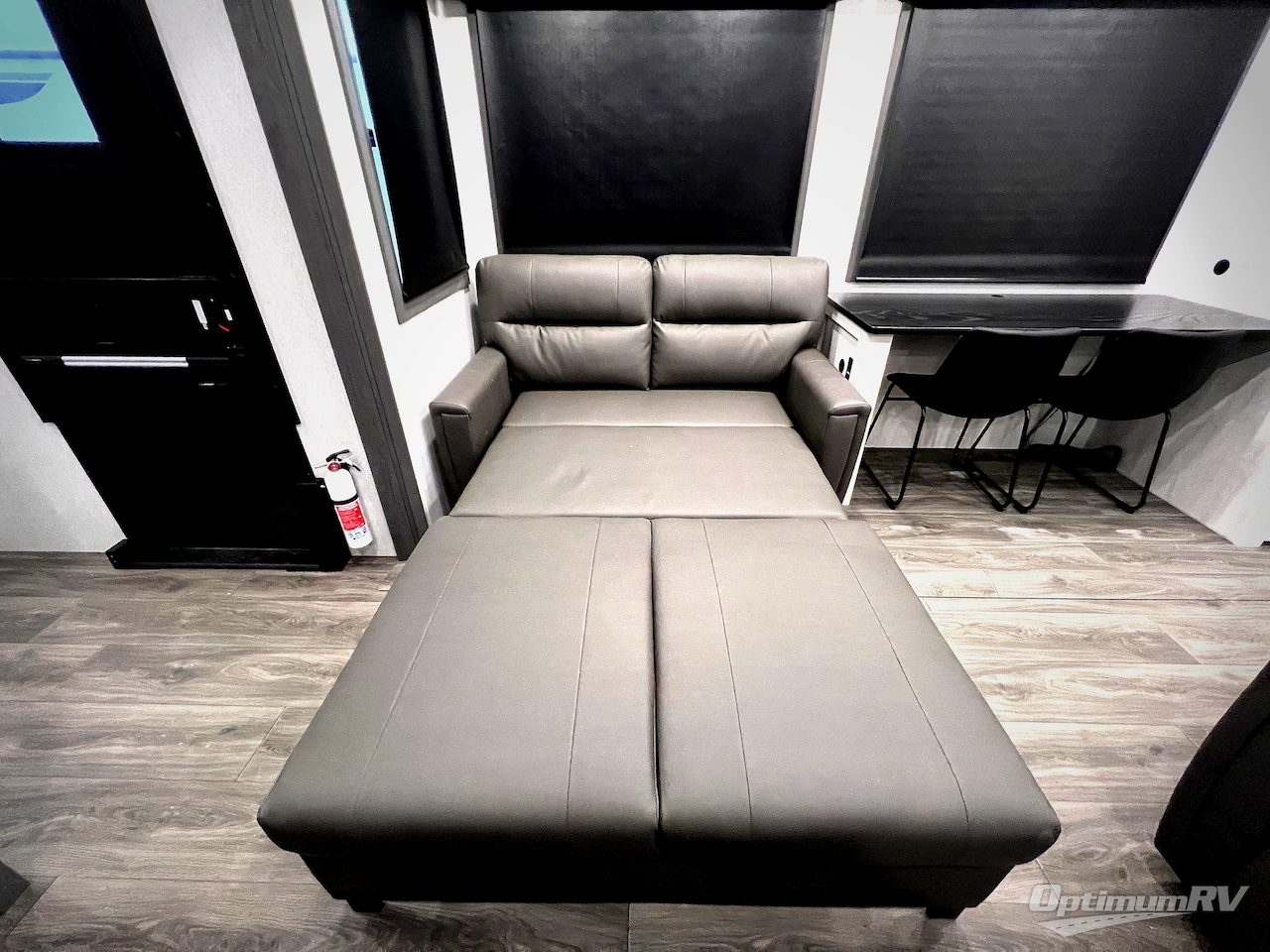 2026 East To West Ahara 395FB Photo 43