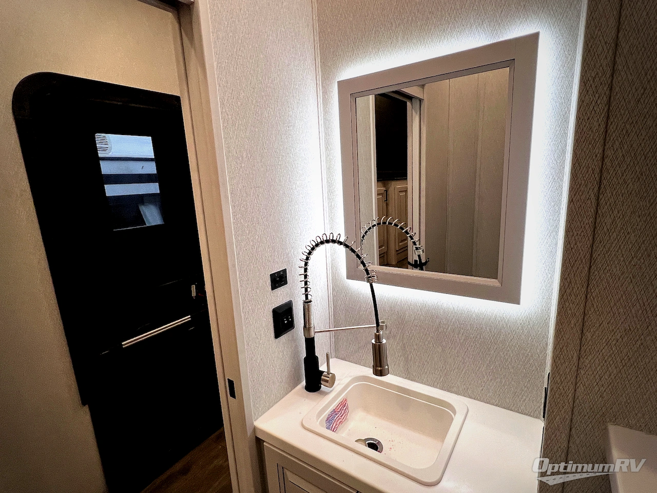 2026 East To West Ahara 395FB Photo 55