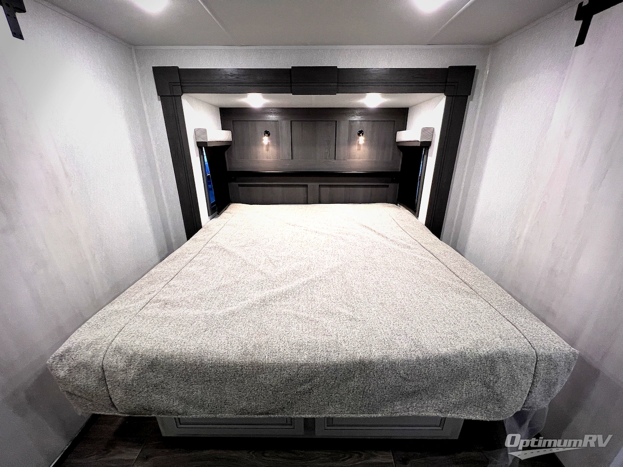 2026 East To West Ahara 395FB Photo 60