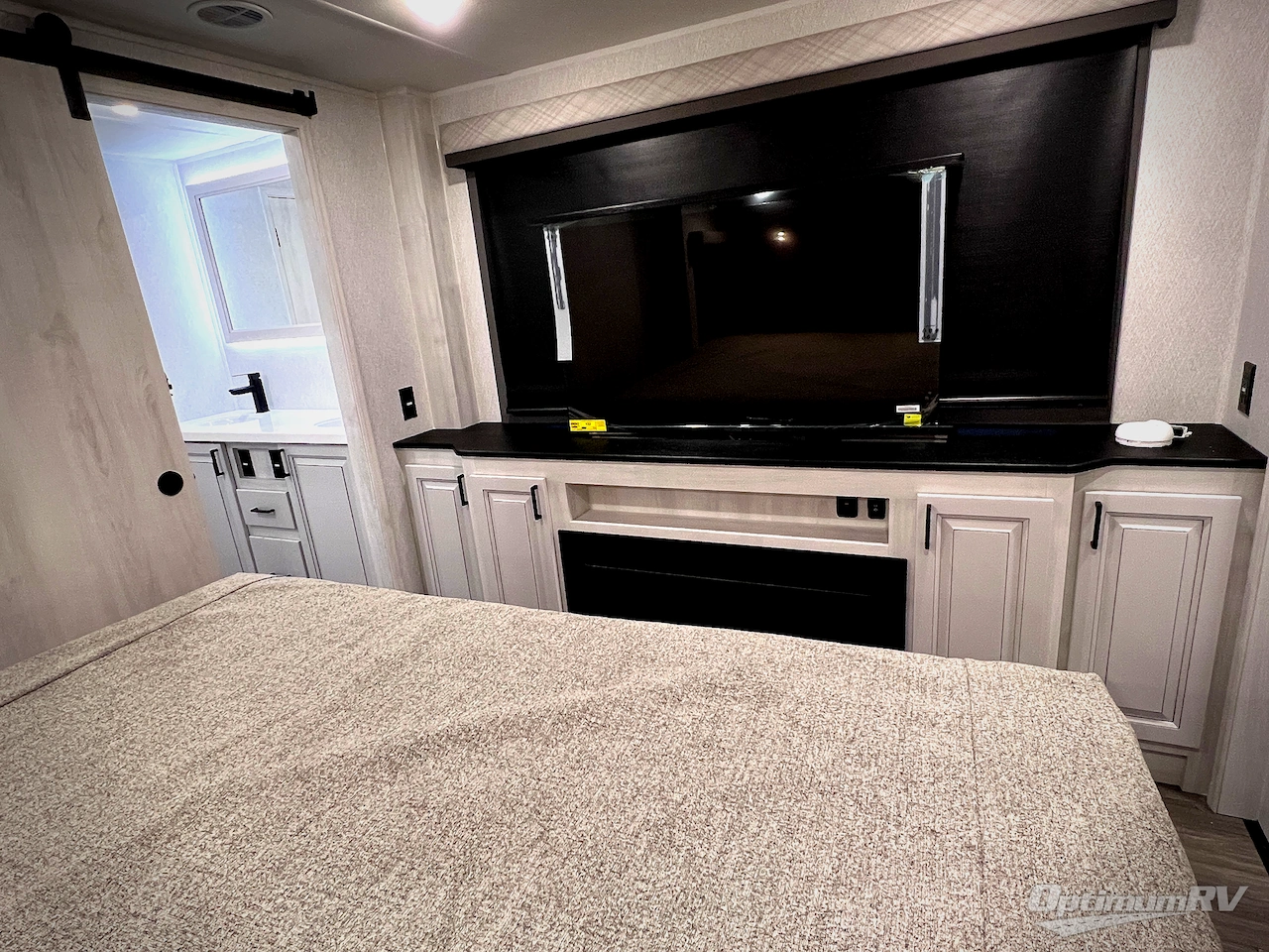 2026 East To West Ahara 395FB Photo 62