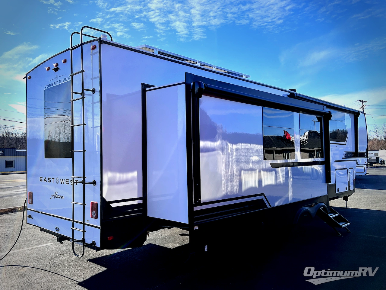 2026 East To West Ahara 395FB Photo 2