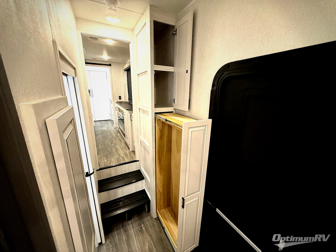 2026 East To West Ahara 395FB Photo 20