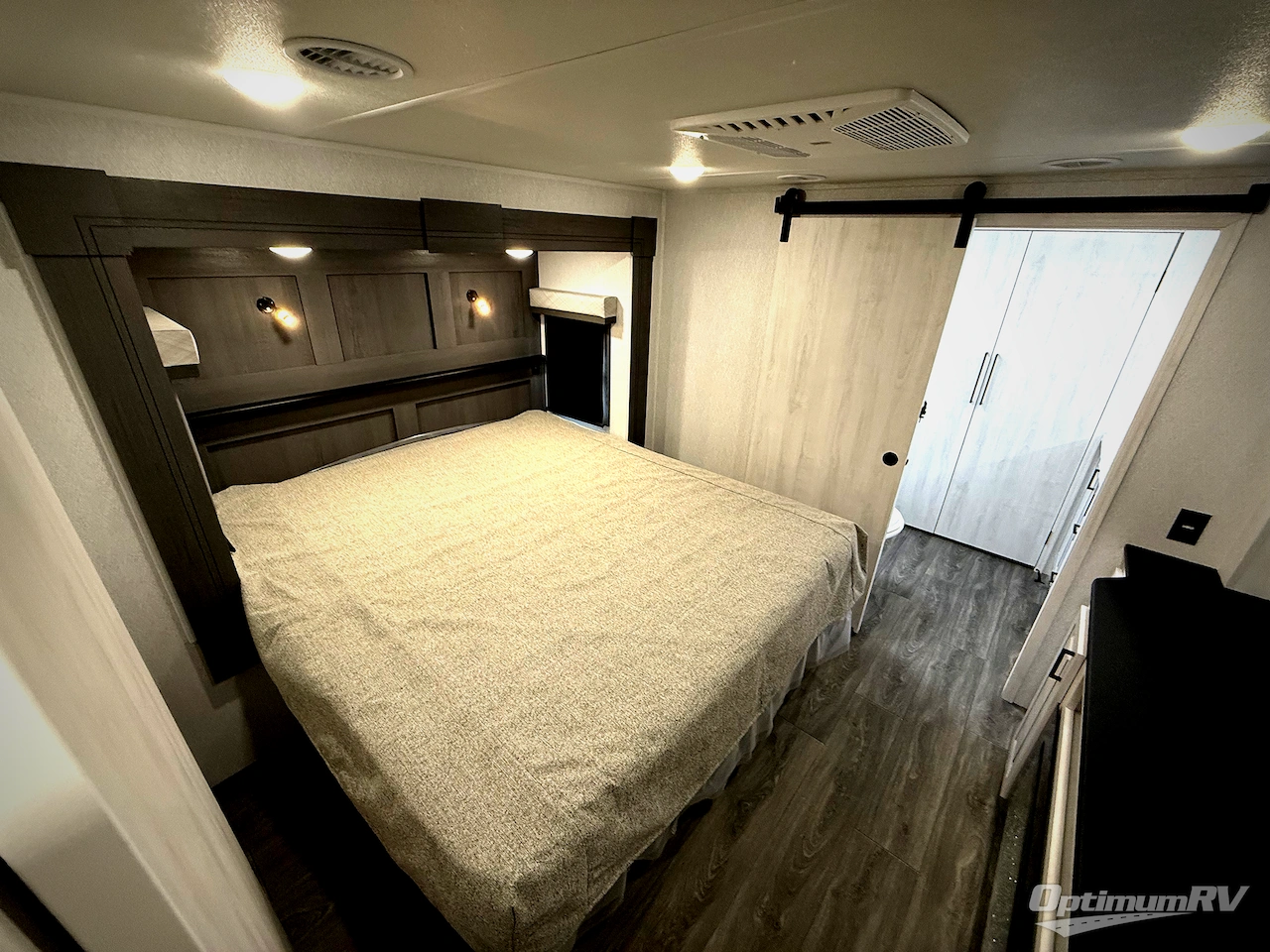 2026 East To West Ahara 395FB Photo 21