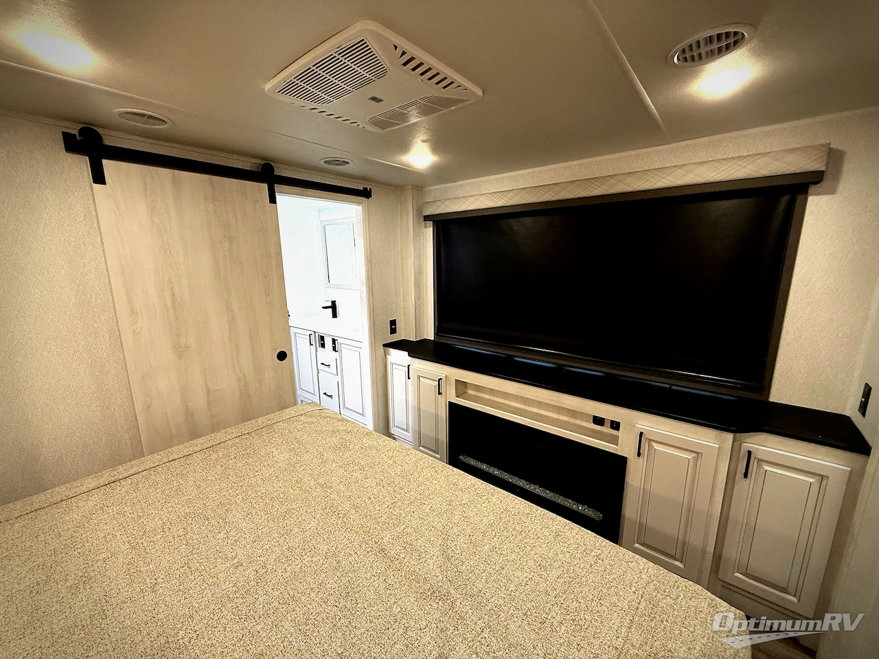 2026 East To West Ahara 395FB Photo 22