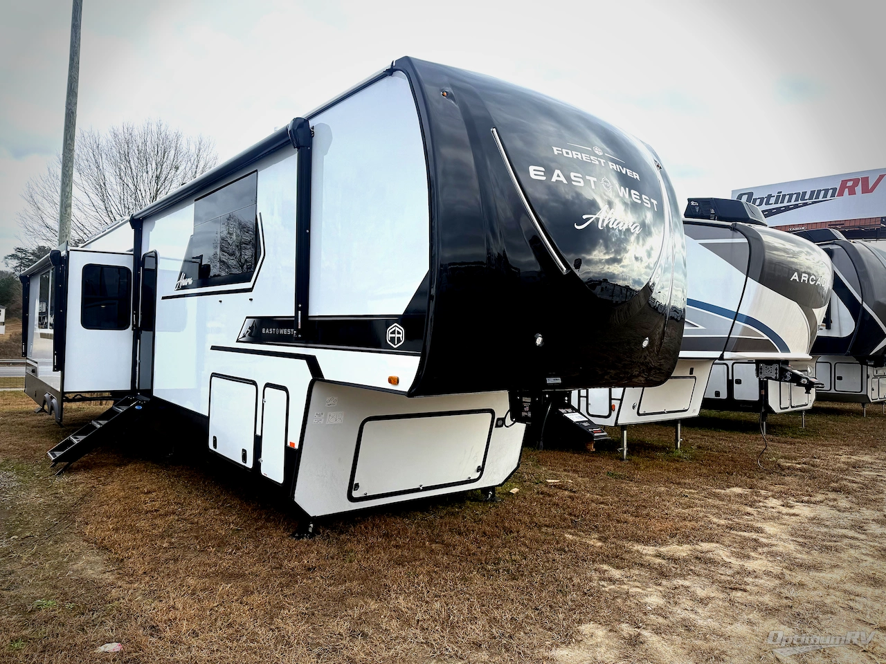 2026 East To West Ahara 395FB Photo 1