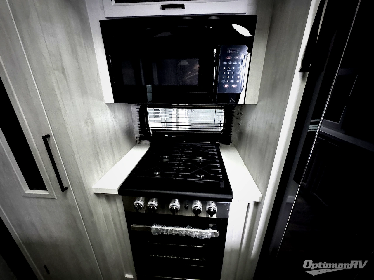 2026 East To West Ahara 380FL Photo 12