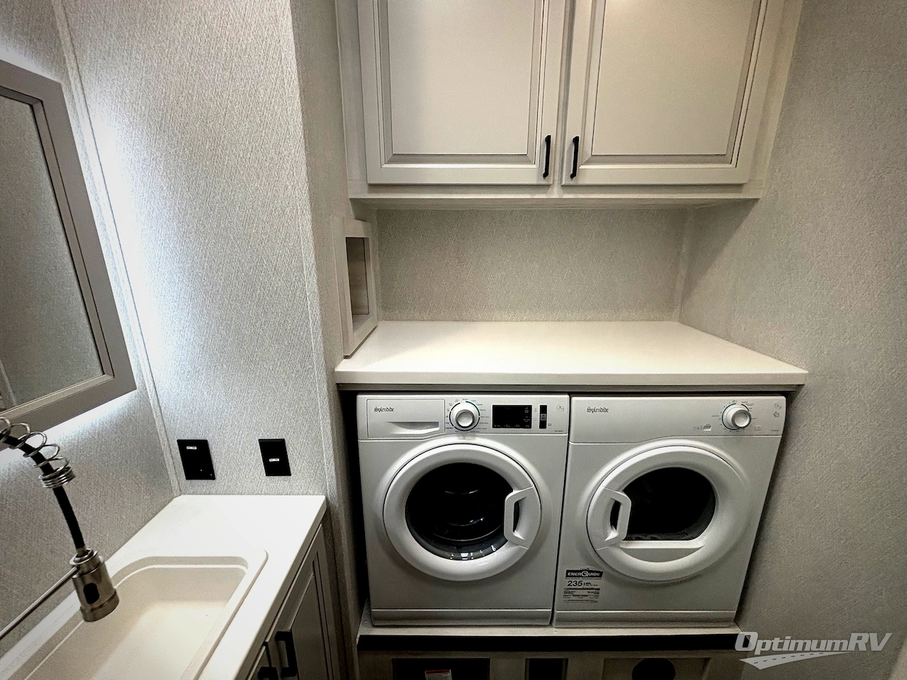 2026 East To West Ahara 395FB Photo 15