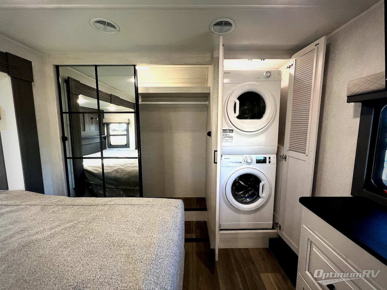 2026 East To West Ahara 385DS Photo 27