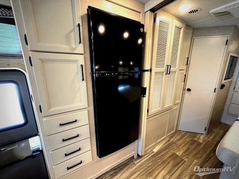 2023 Thor ACE 29G RV Photo 3