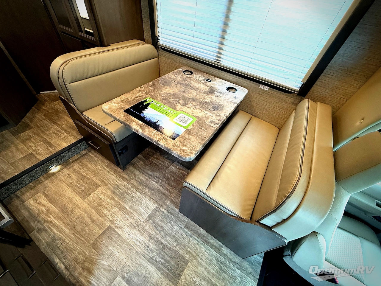 2023 Thor Chateau 22E Photo 7