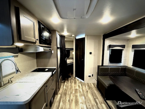 2022 Starcraft Super Lite Maxx 19MBH RV Photo 2