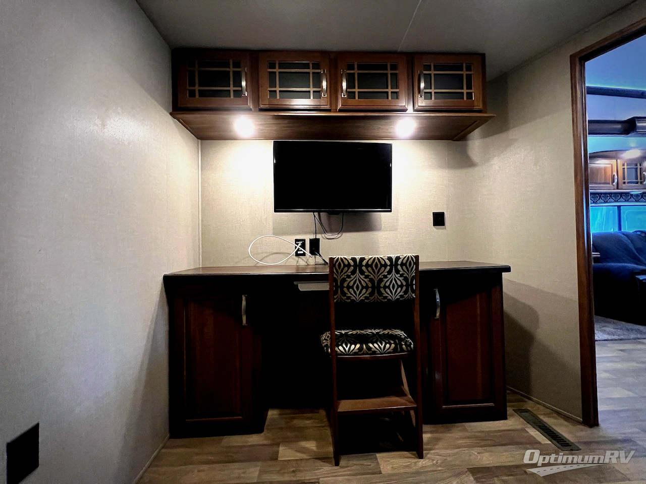 2017 Keystone Montana 3950BR Photo 17