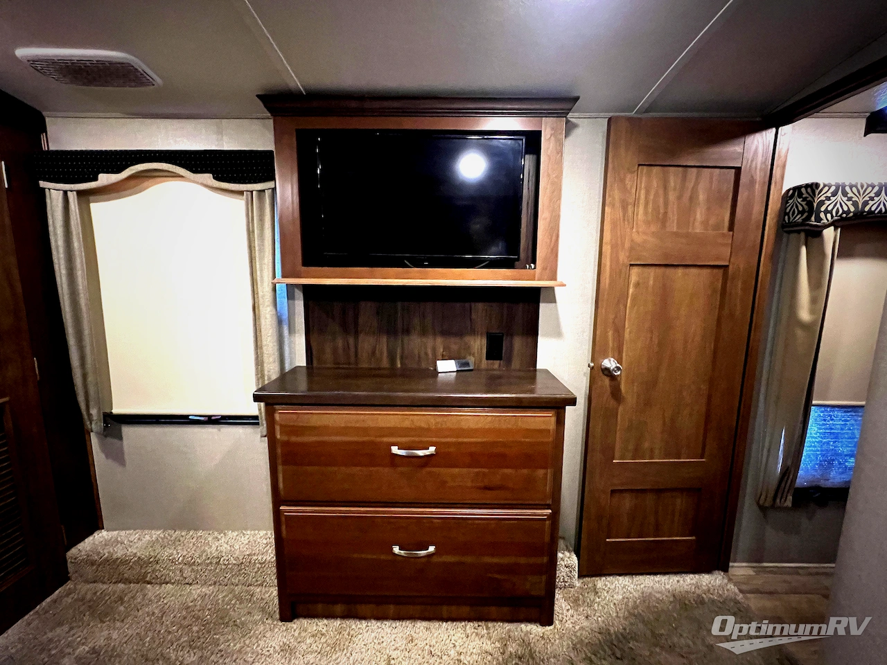 2017 Keystone Montana 3950BR Photo 21