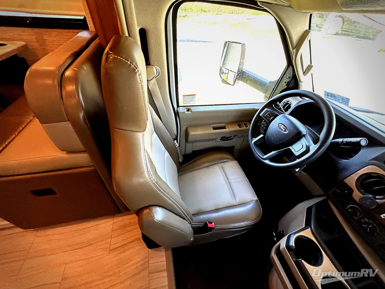 2021 Thor Quantum LF31 Photo 7