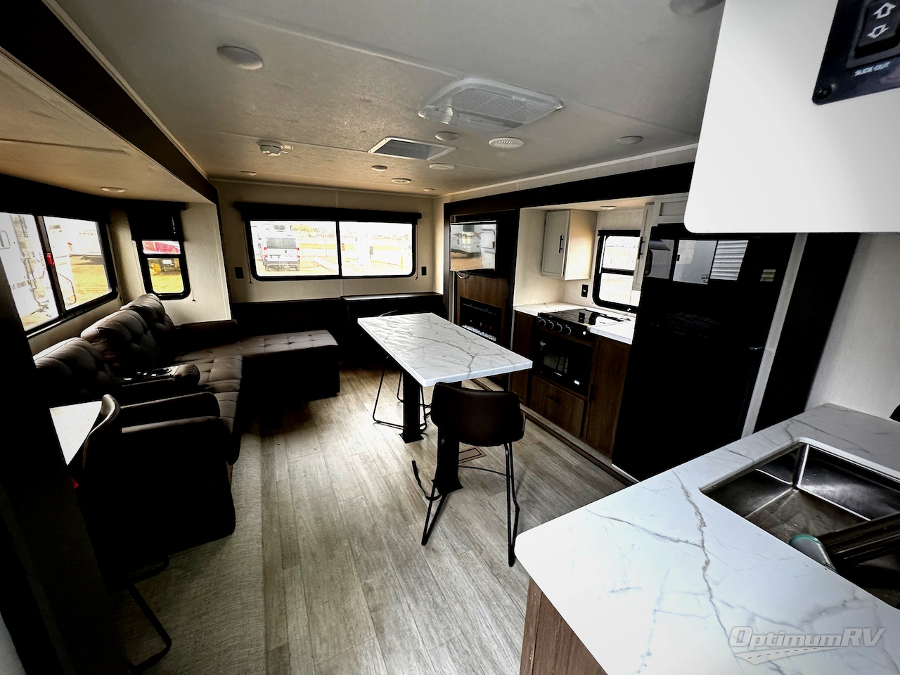 2026 Prime Time Avenger 27REI Photo 3