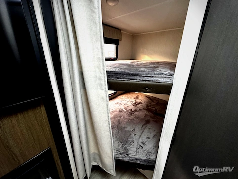 2026 Prime Time Avenger 23BHS RV Photo 4