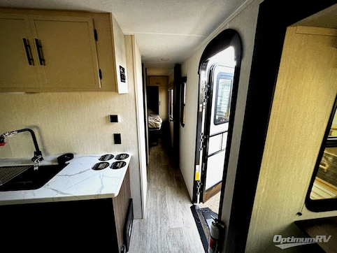 2026 Prime Time Avenger 27REI RV Photo 4