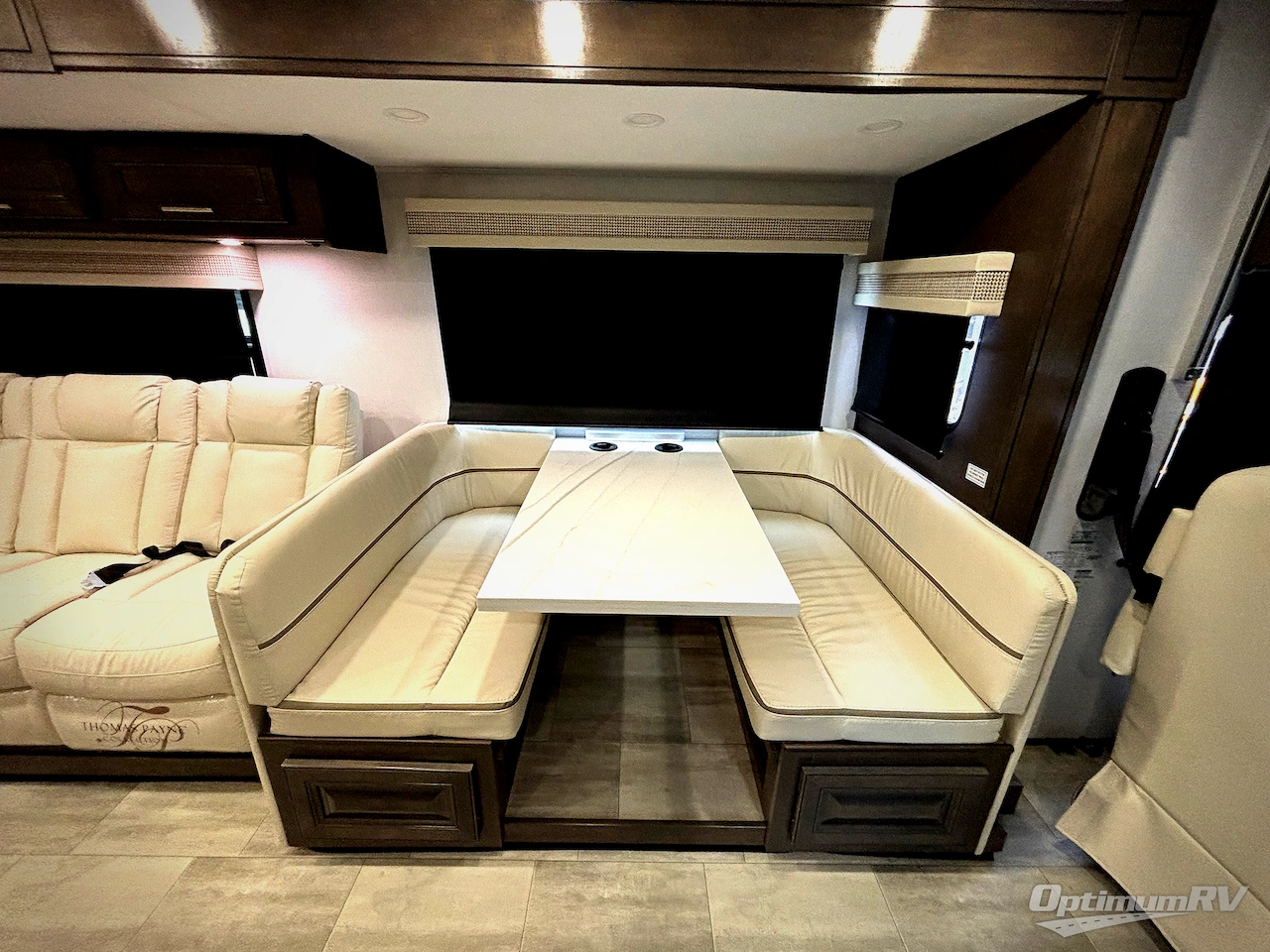 2025 Forest River Georgetown 5 Series 31L5 Photo 11