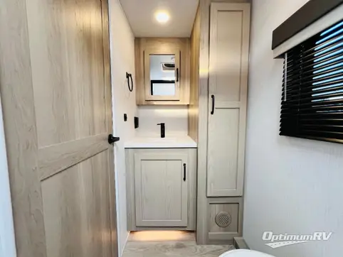 2025 Forest River Flagstaff Micro Lite 22SQS RV Photo 4