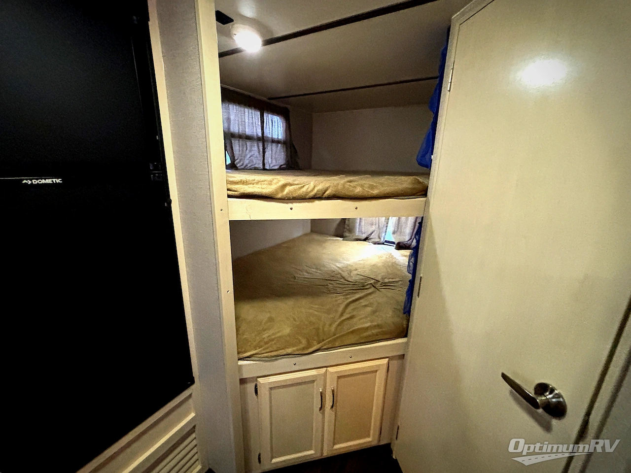 2019 Winnebago Towables Minnie 2455BHS Photo 11
