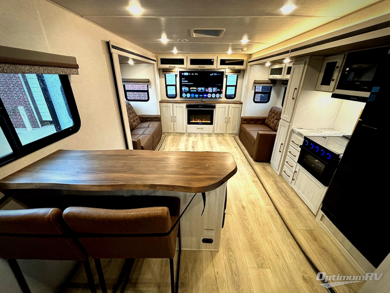 2024 Forest River Grand Surveyor 302RDBS Photo 4