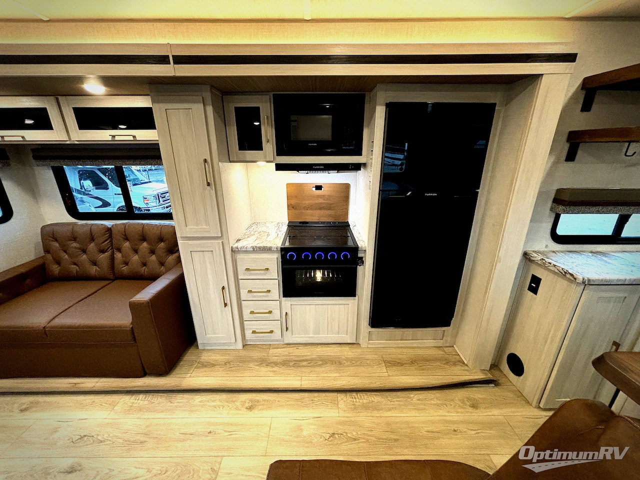 2024 Forest River Grand Surveyor 302RDBS Photo 8