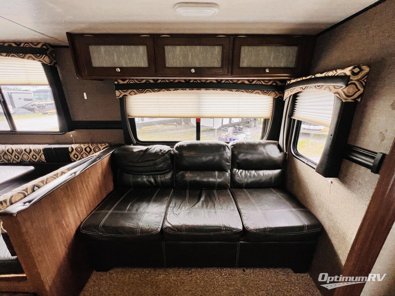 2018 Heartland Prowler 32P BHS Photo 9