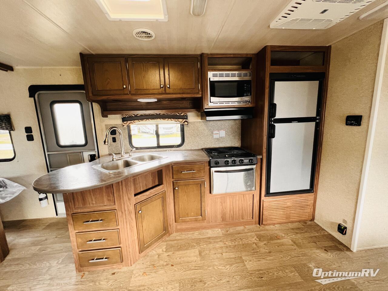 2018 Heartland Prowler 32P BHS Photo 11