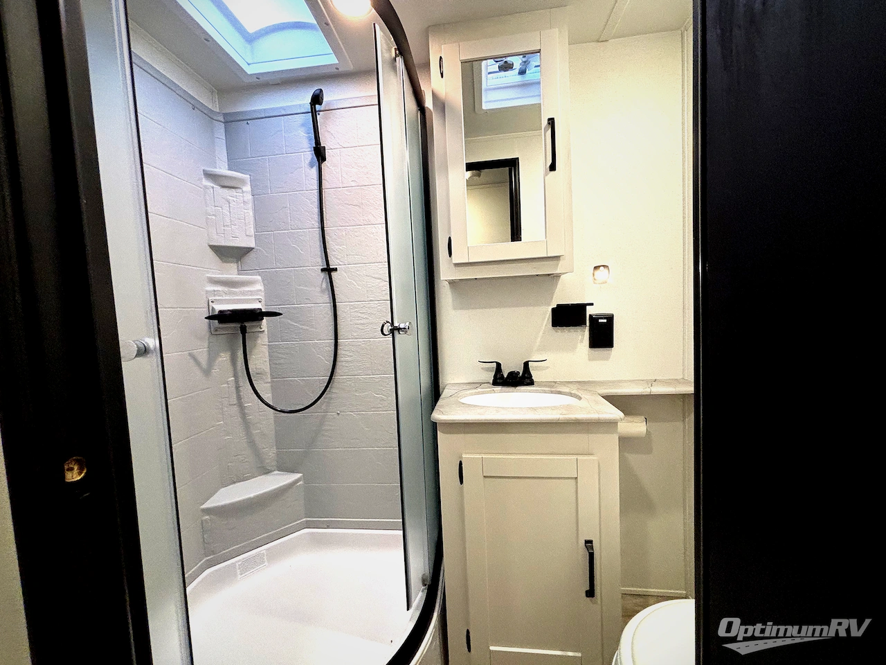 2025 Palomino Puma 31QBBH Photo 14