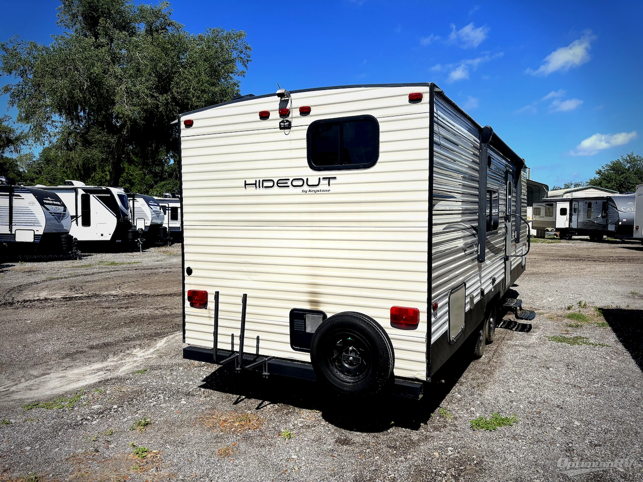 2019 Keystone Hideout 262LHS Photo 2