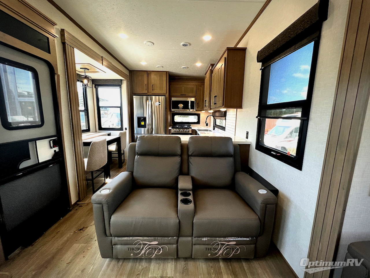 2025 KZ Durango Gold G391RKF Photo 9