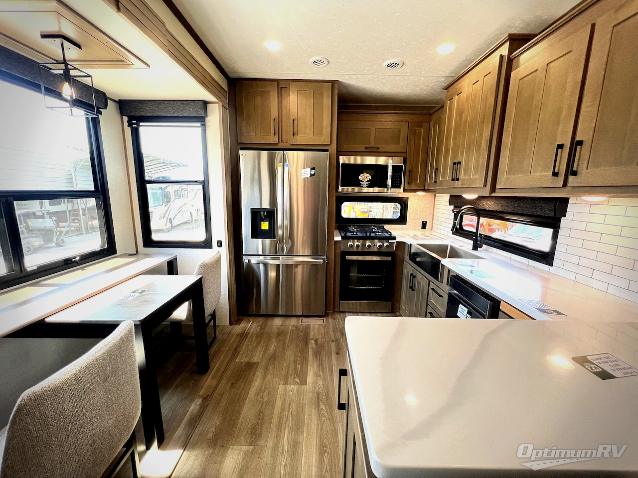 2025 KZ Durango Gold G391RKF Photo 11