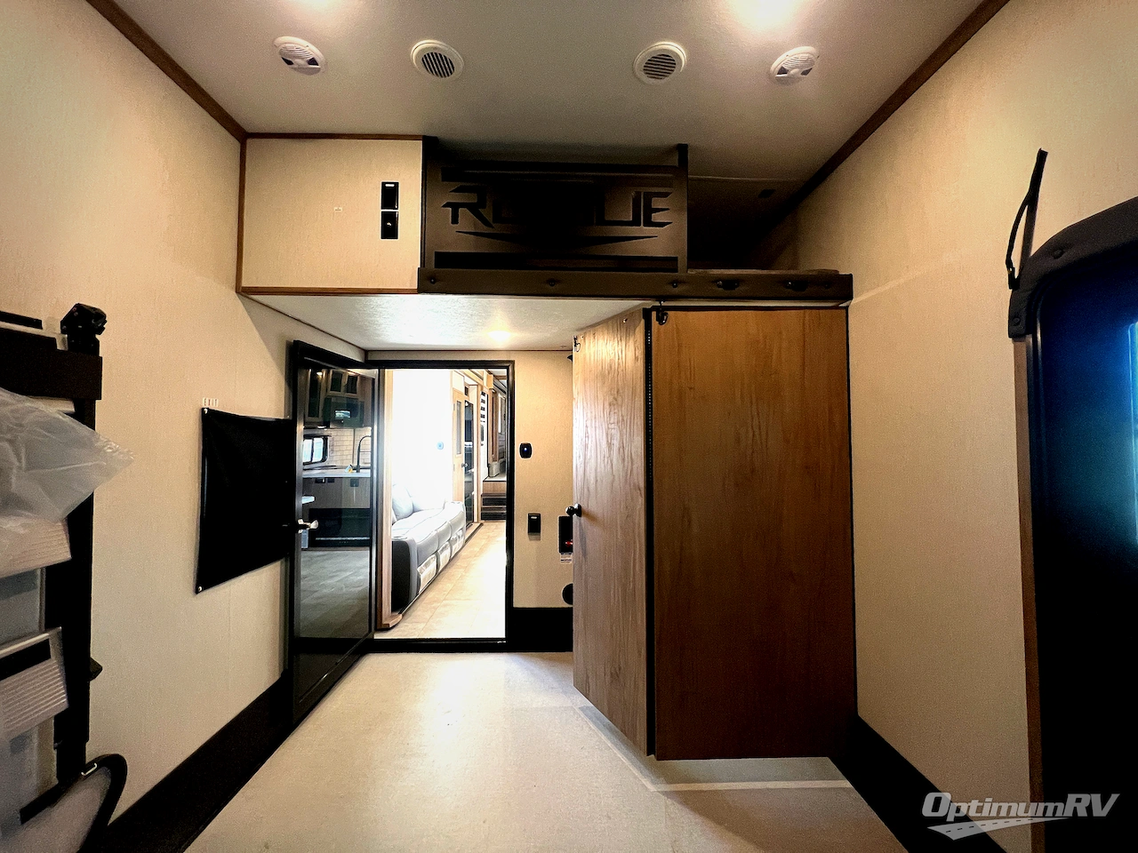 2023 Forest River Vengeance Rogue Armored VGF4007G2 Photo 17