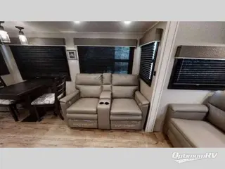 2021 Jayco Eagle 319MLOK RV Photo 3