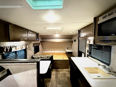 2020 Dutchmen Coleman Lantern LT Series 17FQ RV Photo 2