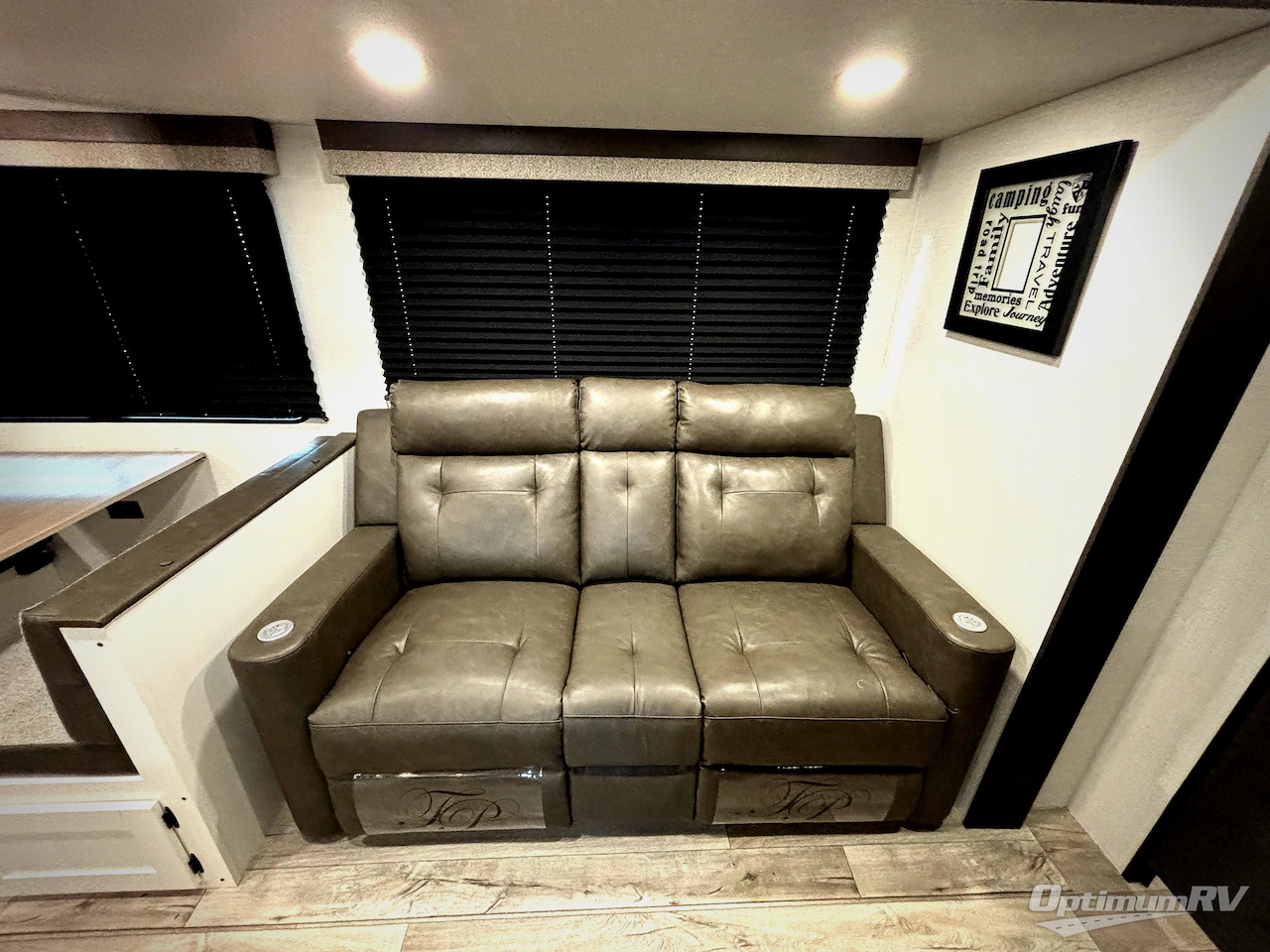 2026 Venture Sienna SA251VRB Photo 14