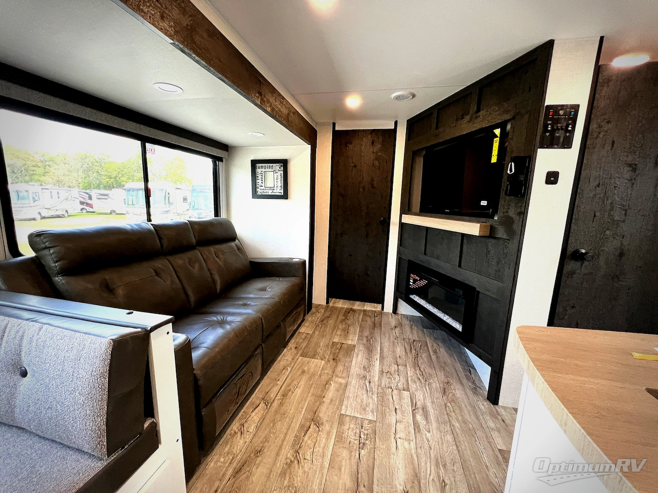 2026 Venture Sienna SA251VRB Photo 6